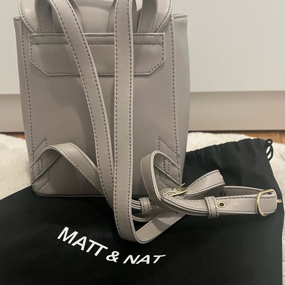 Matt & Nat Deely Med Vegan small backpack - Picture 2 of 3